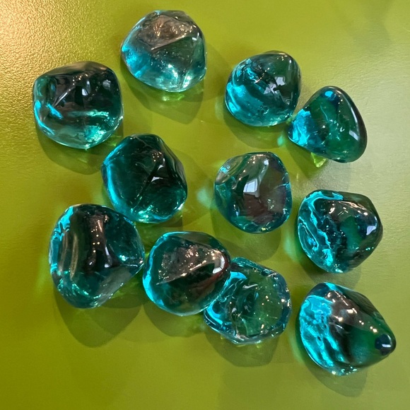 GLASS ROCKS Fireplace fire pit gas burning decor 4 pounds high heat crystals - Picture 9 of 11